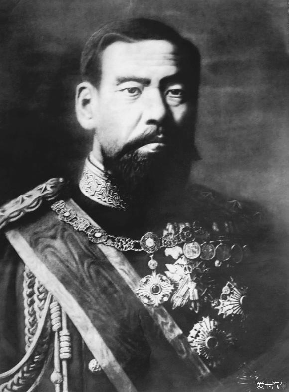 日本第十二代天皇图片