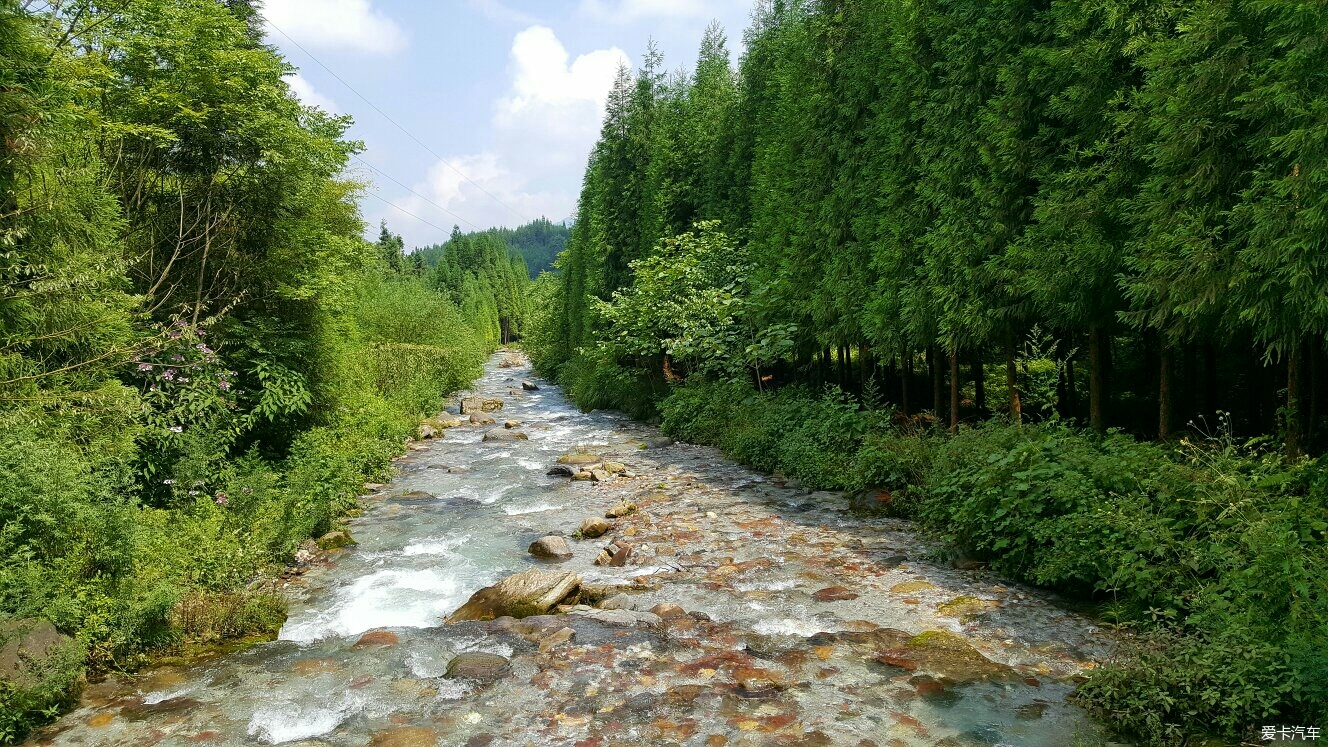 洪雅黑山村图片