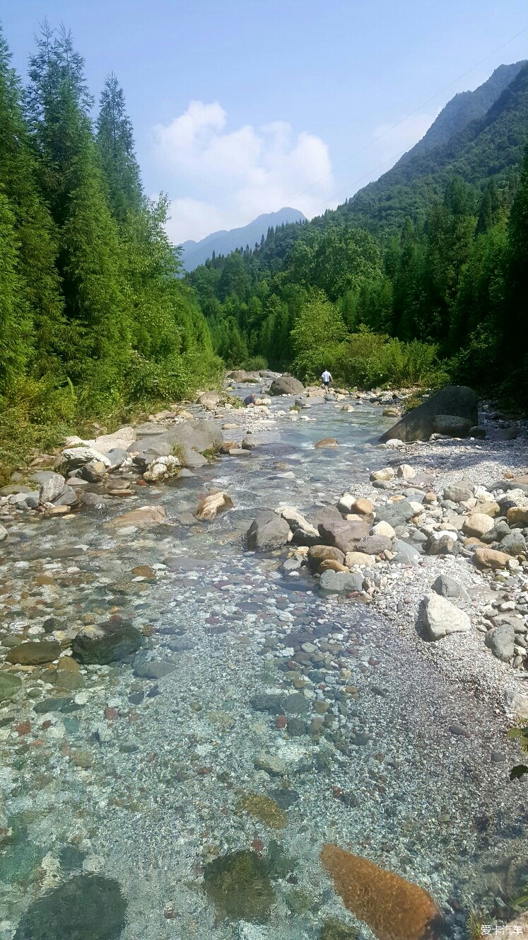 洪雅黑山村图片