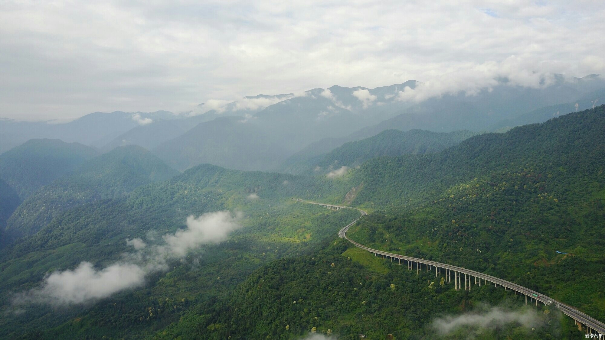 【图】四川山区高速公路航拍_27_北京论坛_爱卡汽车