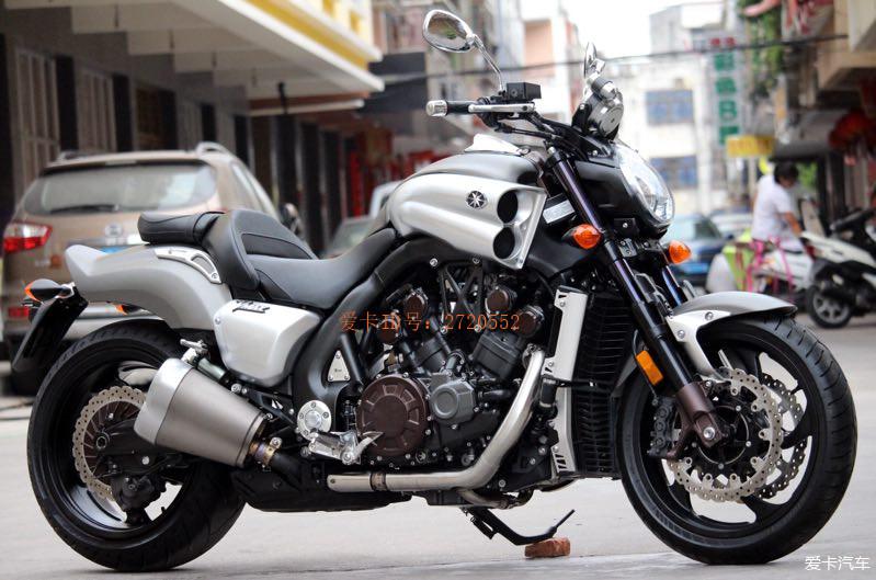 2009款雅馬哈重型街車yamahavmax1700大魔鬼abs版