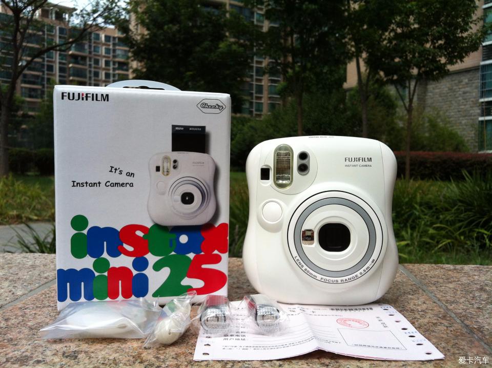 【商业贴有奖征集】出全新富士拍立得instax mini25纯白色相机