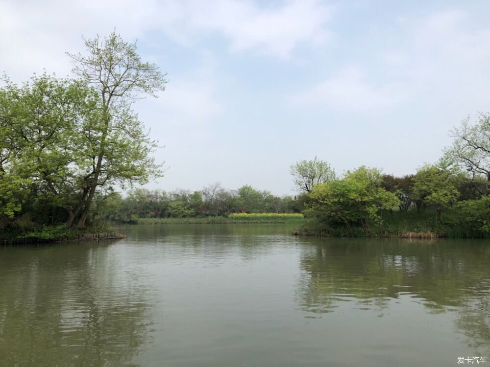 西湖美景三月天简谱_情人节后 最适合情侣的牵手旅行地(3)