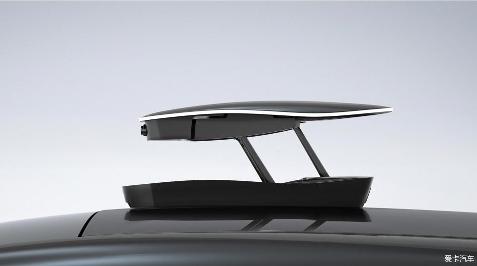 这个车顶360度摄像头是小鹏汽车独一无二的原创设计,除了拍拍照,还有