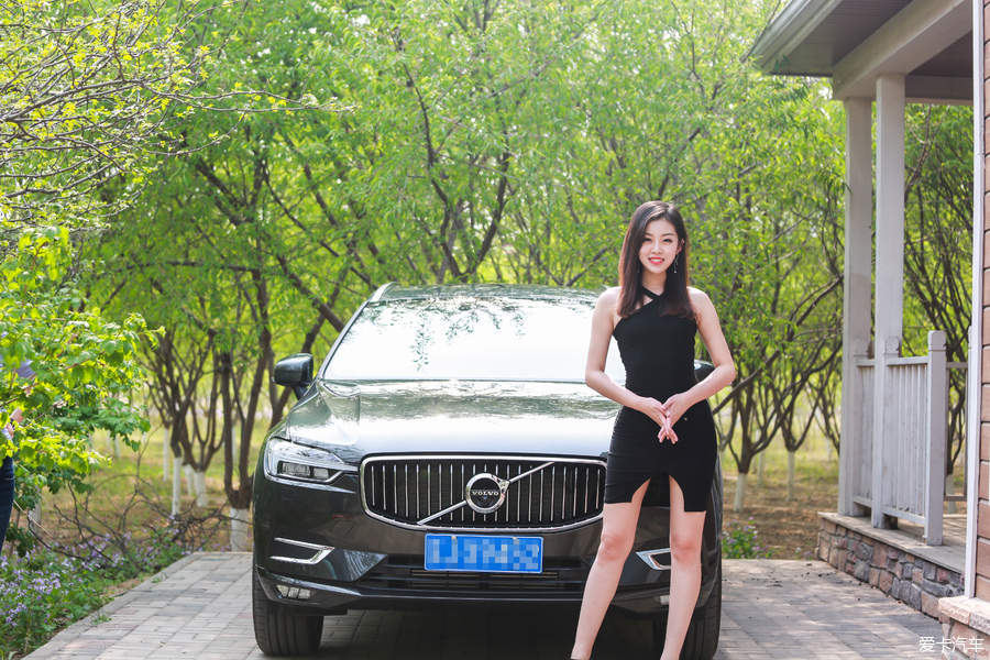 【女神请上车】北京车展大模遇上性冷淡的XC60 诠释简约至上