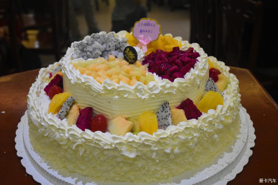 二周年生日大蛋糕