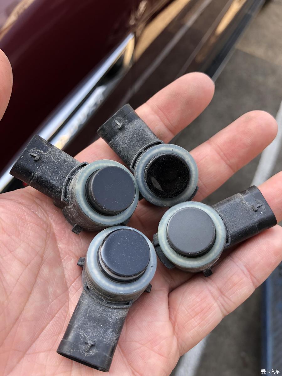 獨到 F-PACE首发版上身定制版SVR后包围及碳纤维后唇