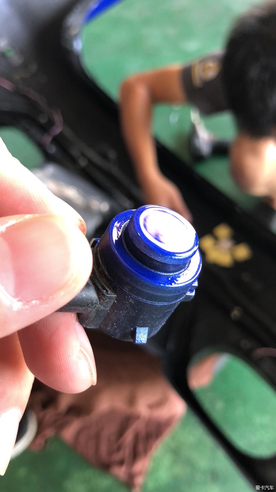 獨到 F-PACE首发版上身定制版SVR后包围及碳纤维后唇