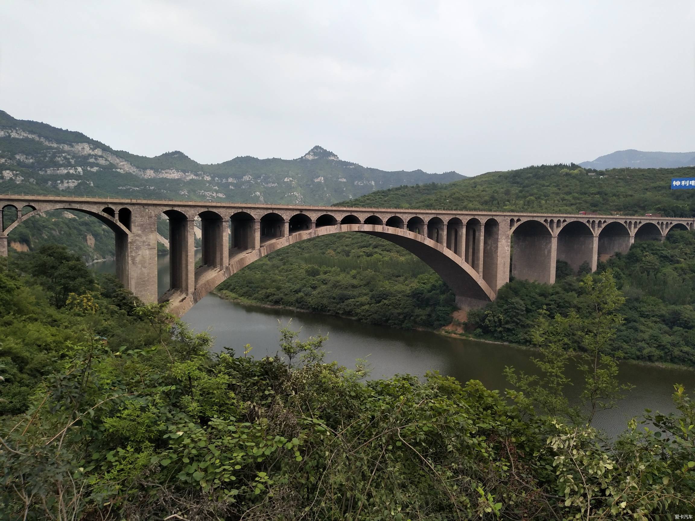 山西晋城丹河大桥图片