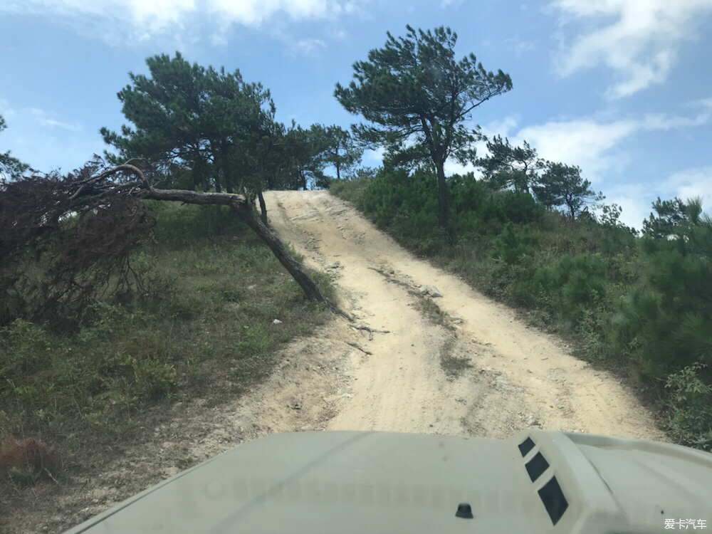 激情一日体验武汉两处越野地标,泥河2号线八叠山绝望坡