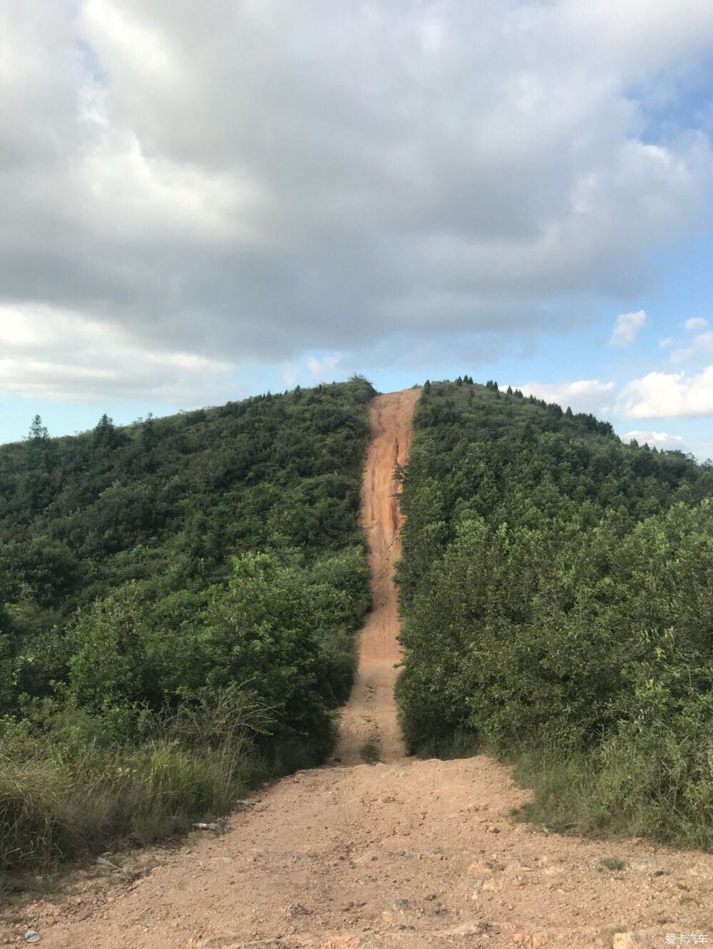 激情一日体验武汉两处越野地标,泥河2号线八叠山绝望坡