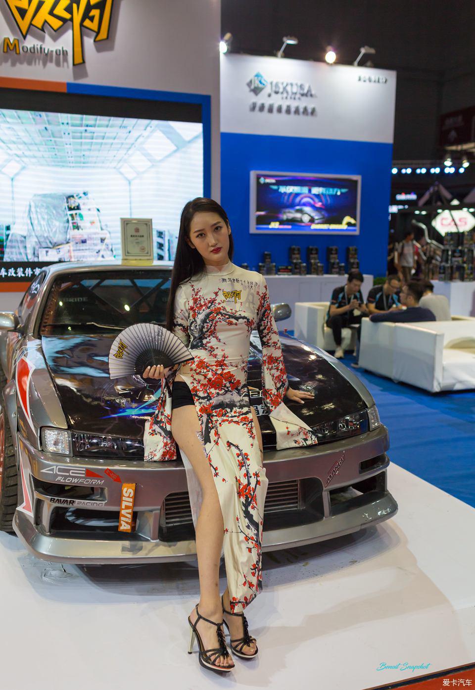 【XMEETING】Weak appreciation of luxury cars, burnt [young*-*model]