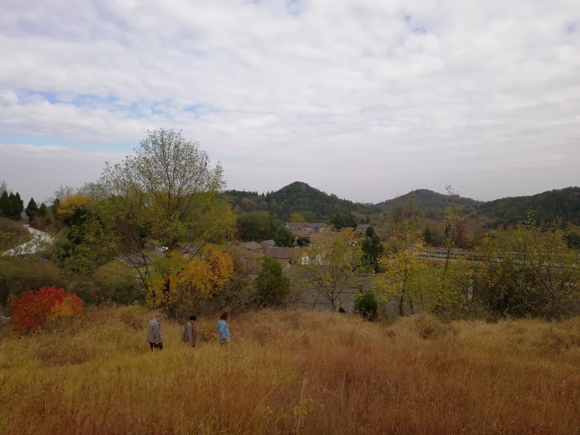 宁静纯朴古村落游麻城丫头山村