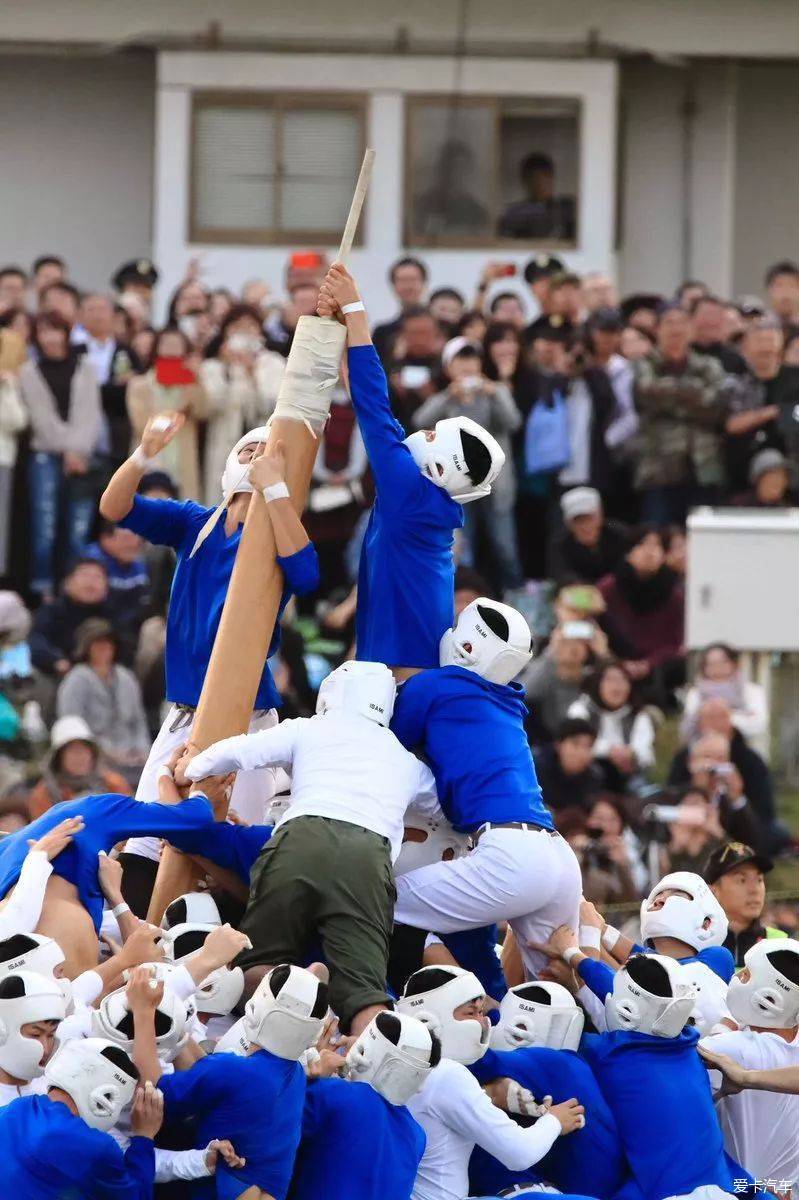日本学校打群架的艺术!尚武和集体意识从打架开始?
