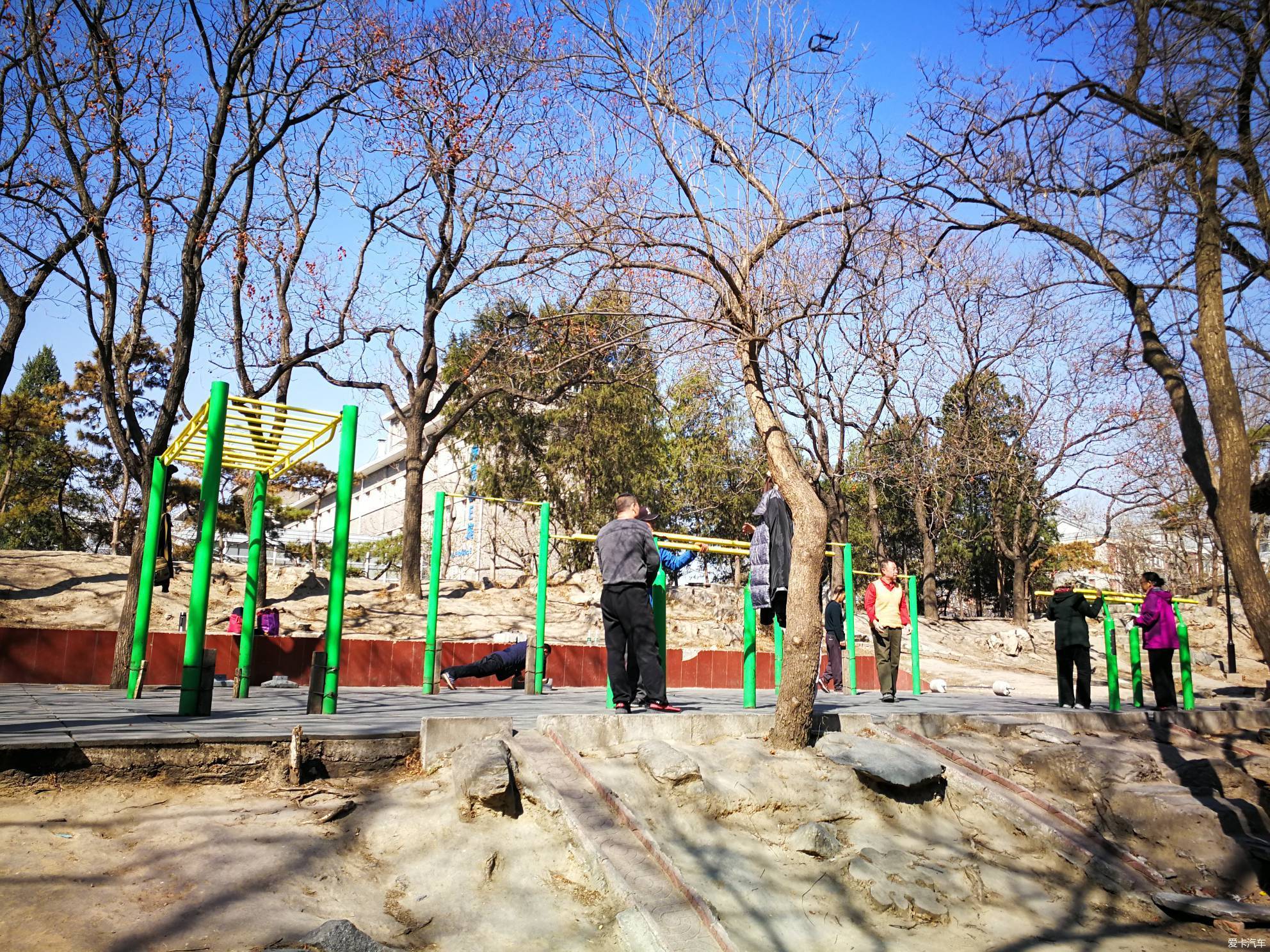 市中心的东单公园为郭沫若所题