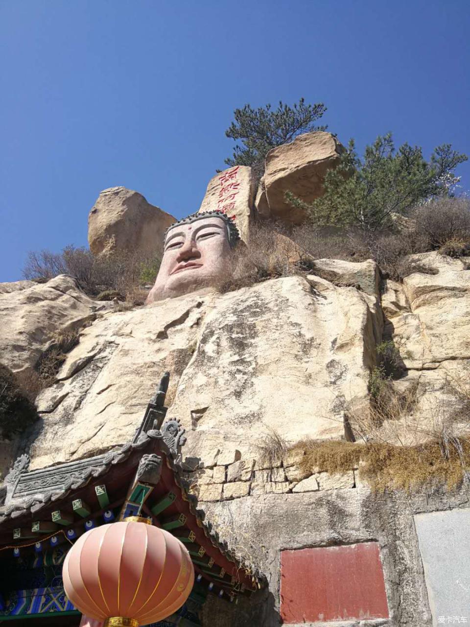大朝阳寺的巨佛,据说这个佛可有年头了