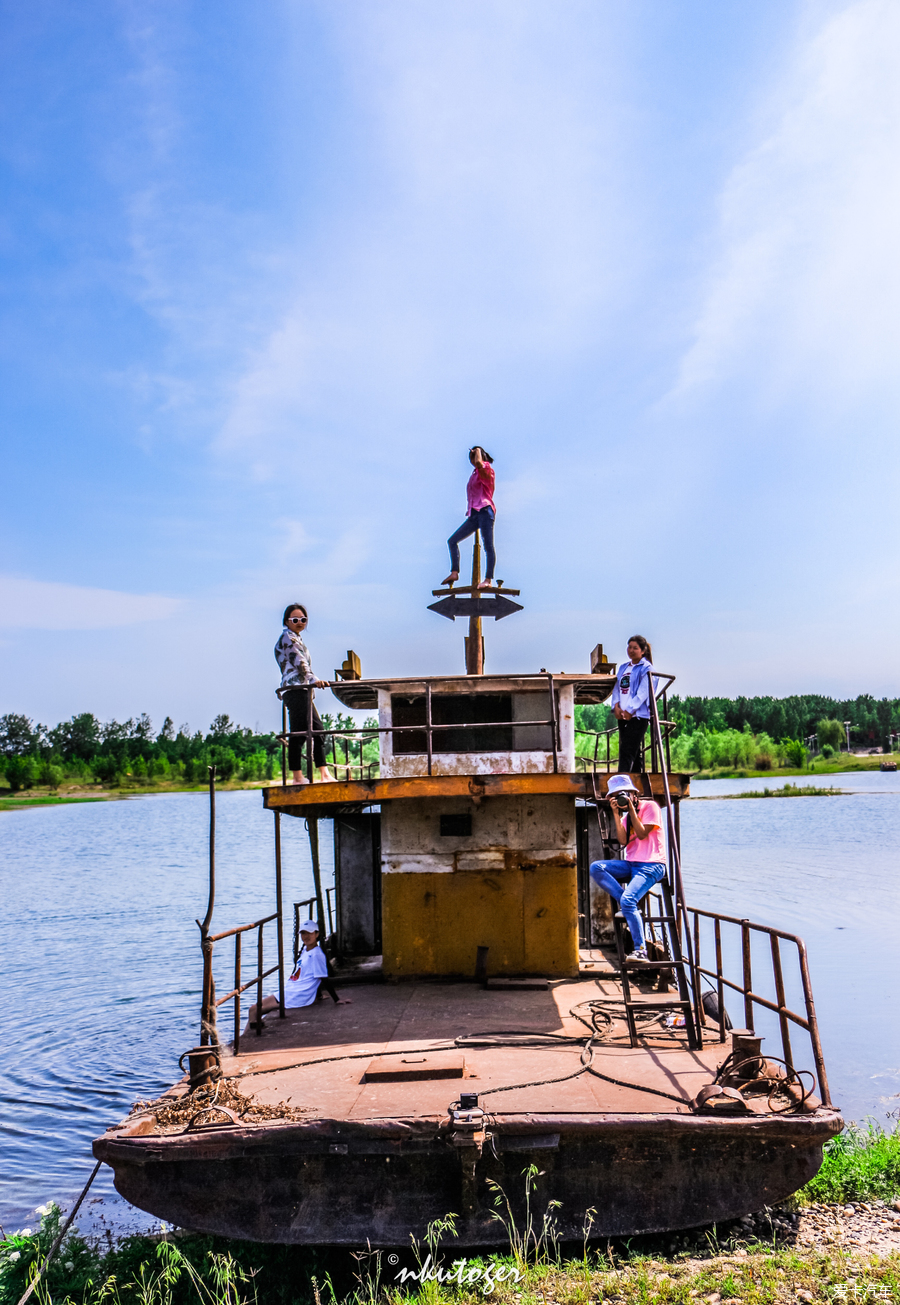 Q Bomb Men and Women Cool Travel Notes: Self-driving in the water on Changshou Island, suspected of Q Model Water Splashing Festival? Show off a touch of koi color