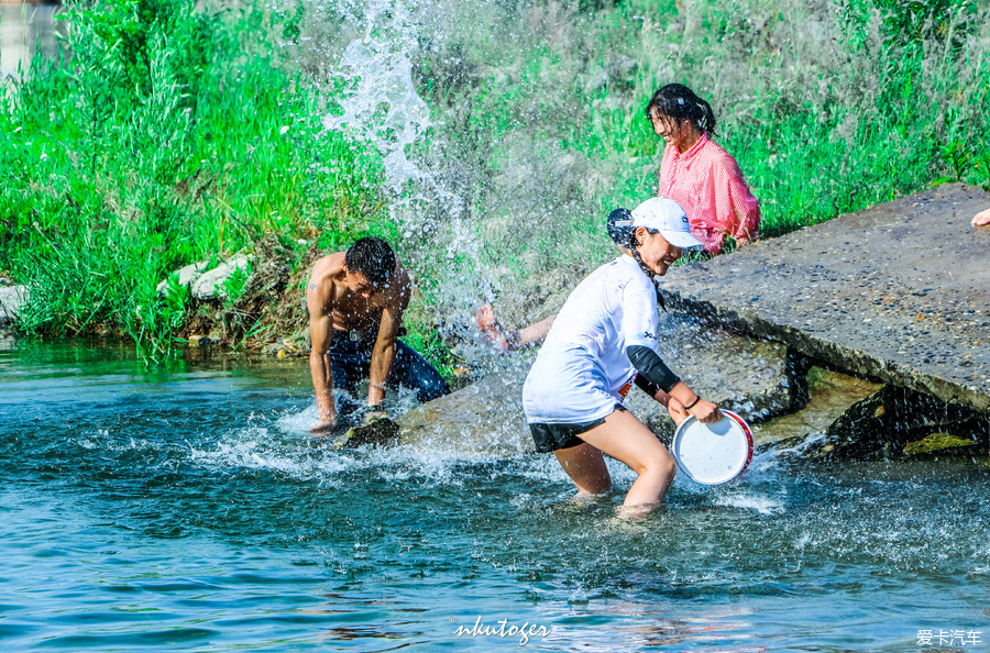 Q Bomb Men and Women Cool Travel Notes: Self-driving to play in the water on Changshou Island, suspected of Q Model Water Splashing Festival? Show off a touch of koi color