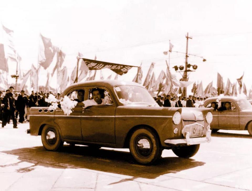 六月二十日汽车史记中国制造井冈山牌轿车的诞生