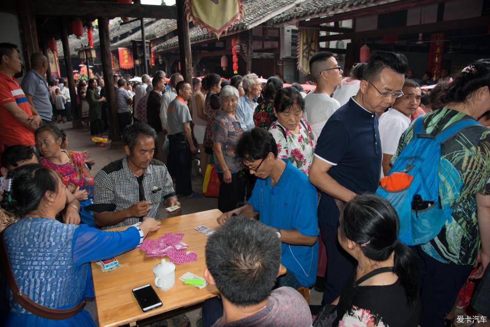 绵阳三台郪江古镇城皇庙会