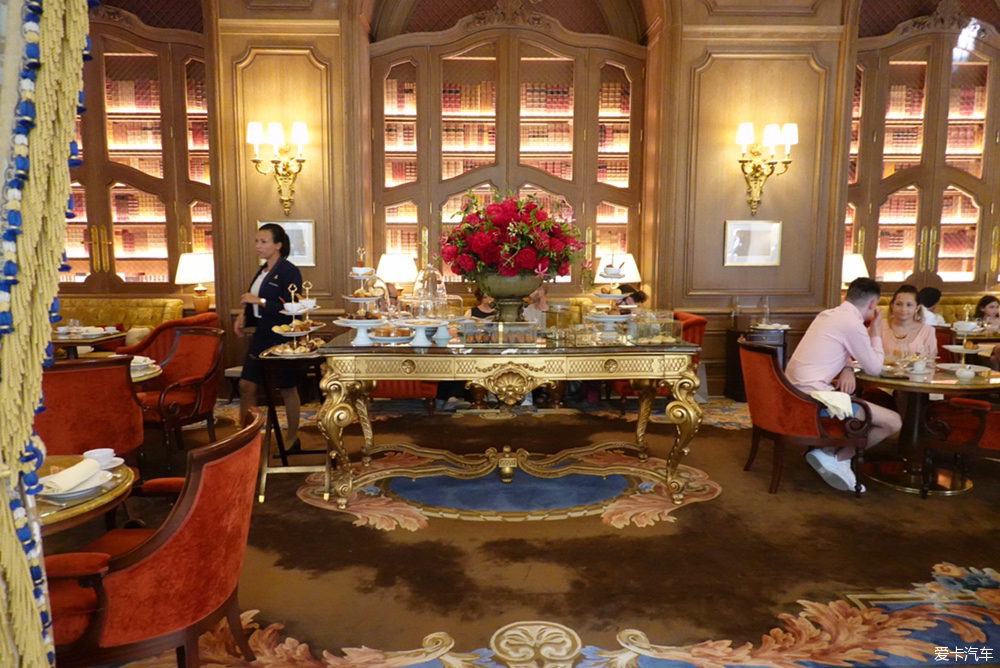 巴黎丽思卡尔顿酒店图片