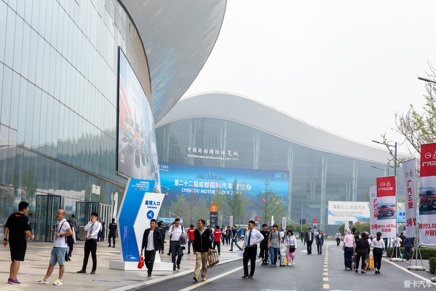 2019 Chengdu International Auto Show Various young models and supermodels have long legs. The girl you like is here