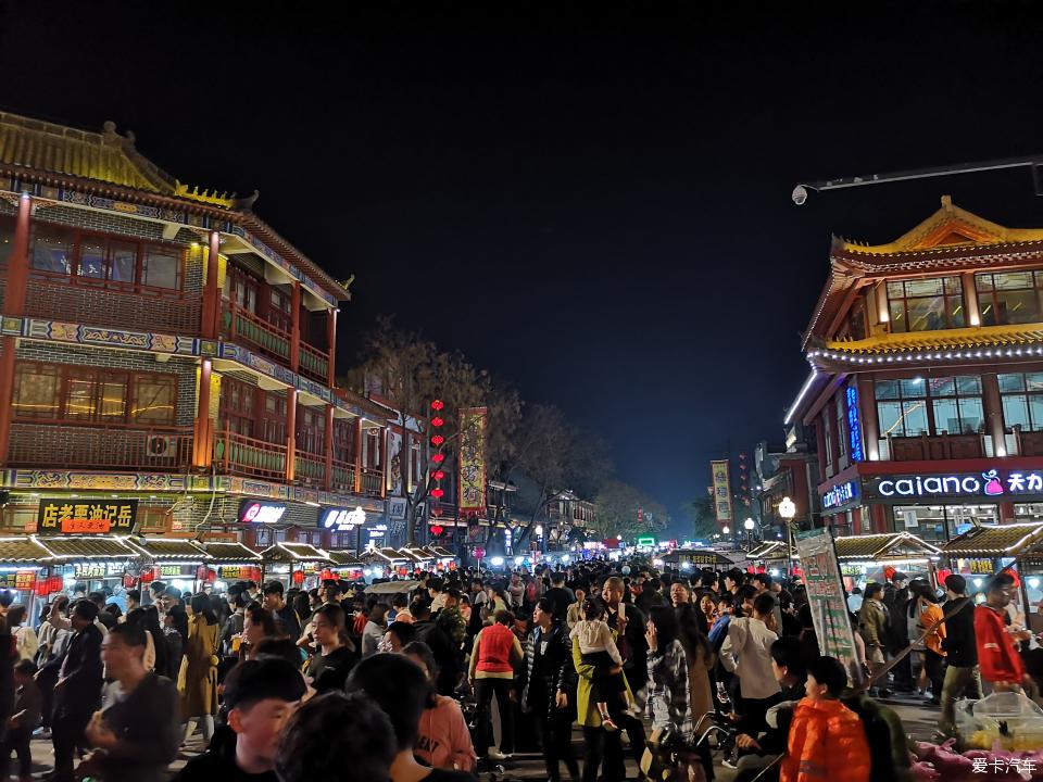 开封珠玑巷夜市图片