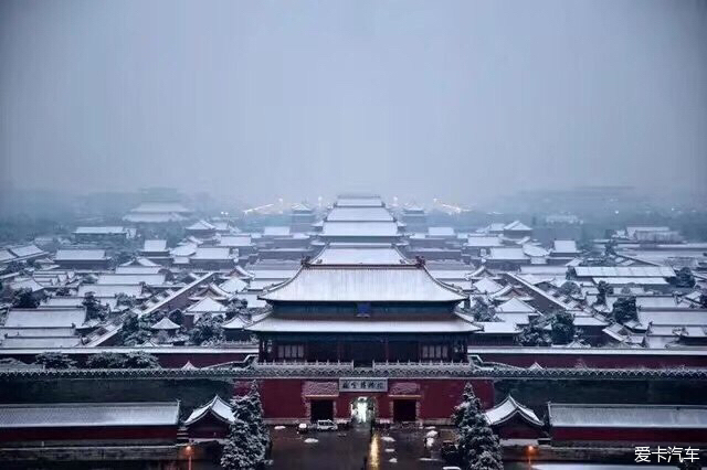 雪落无声，紫禁城外赏北平