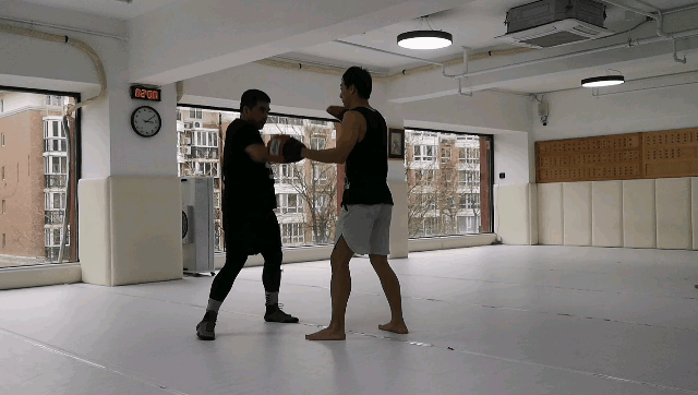 勾摆直摇直摆直