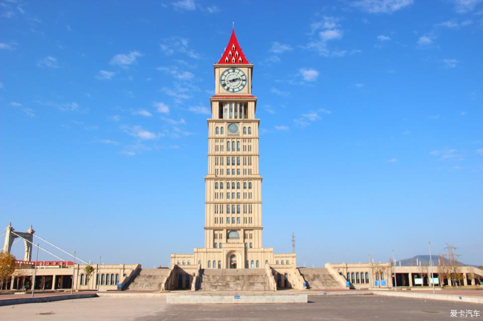 赣州和谐钟塔遭央视图片