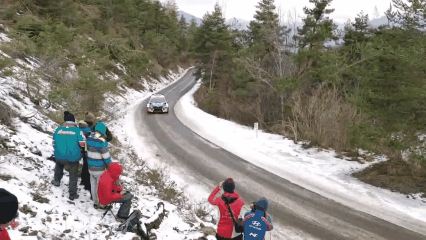 WRC大型滑冰现场，车手被赛道三连杀