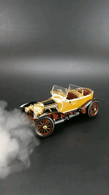 1911梅赛德斯林宝迪特船尾型木头车身跑车。1：24比例东晓汽车模型收藏馆藏品。
