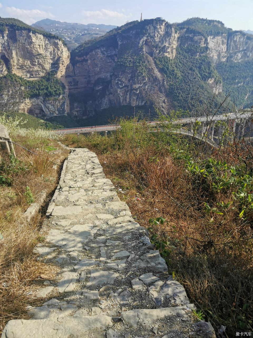 一步跨越四川和雲南,遙望貴州之再探畢節雞鳴三省大橋-愛卡汽車網論壇