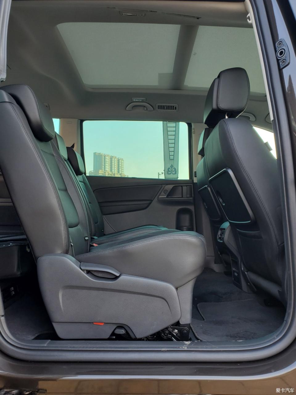 海选销量差7座SUV后选了面包 2019夏朗380荒漠棕提车