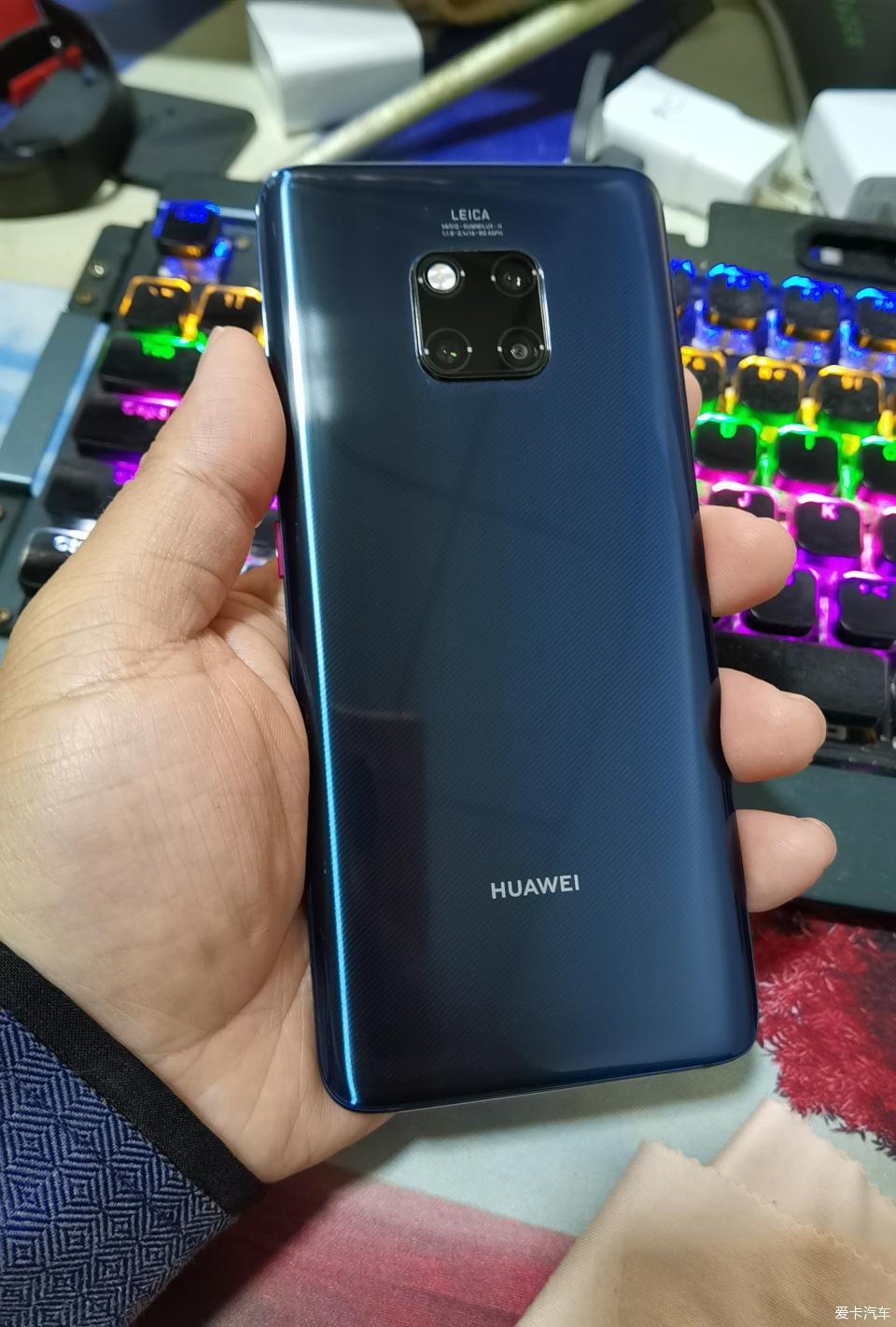 已出华为mate20pro8128ud宝石蓝