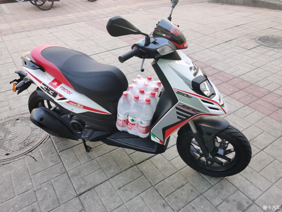 吕小将对比评车比亚乔台风srmotard150保养