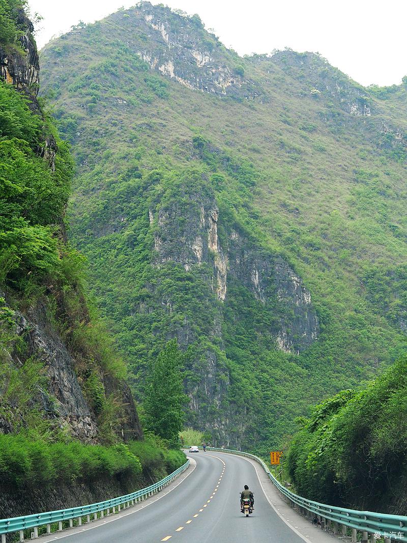 贵州关兴公路图片