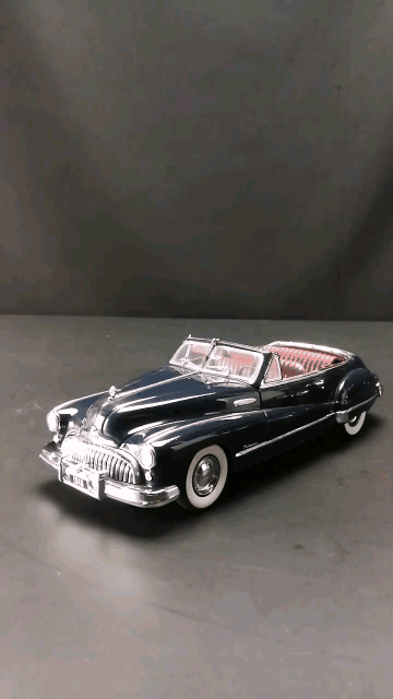 1948别克街头霸王敞篷跑车，1：24，东晓汽车模型收藏馆藏品。