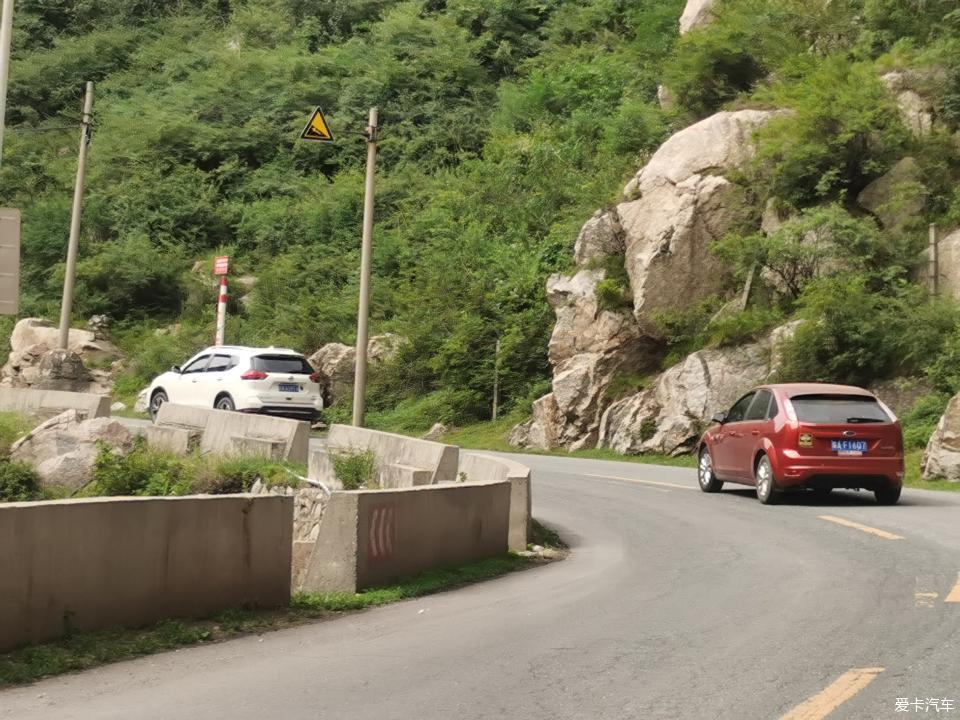 召喚鹿卡陝西福特車隊藍田流峪高山草甸撒歡