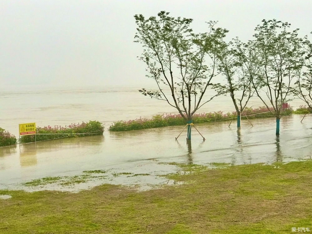 小杆子巡視汛情幕燕景區和五馬渡154