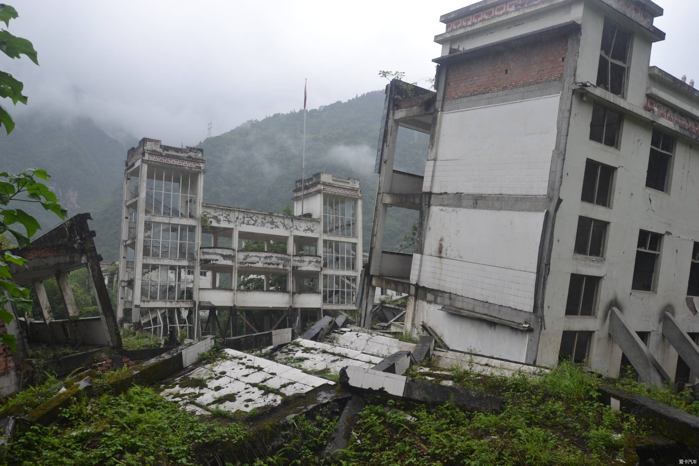 見證參觀汶川地震震中博物館