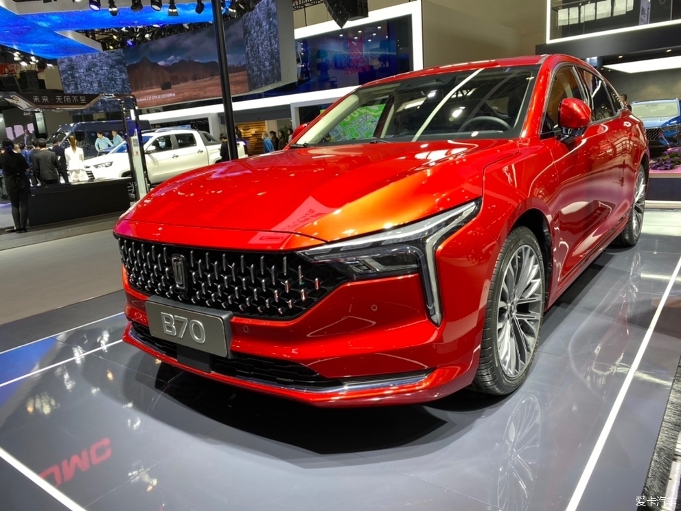 2020北京車展第三代奔騰b70