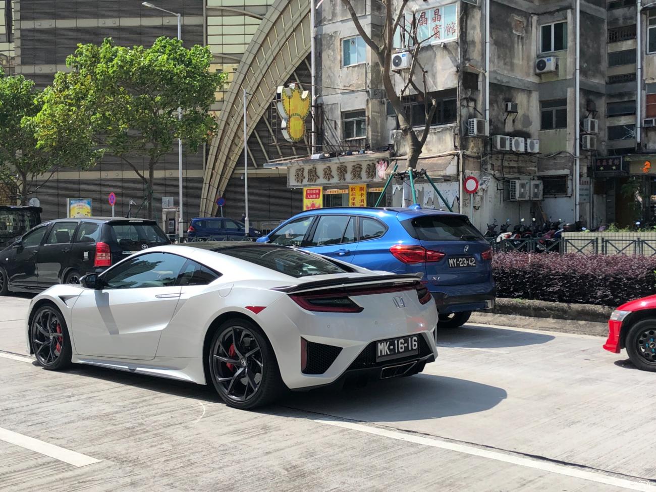 点击进入图库