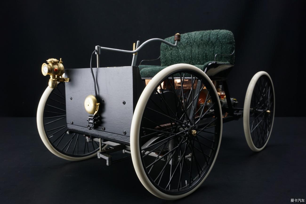 1896第一辆福特四轮汽车