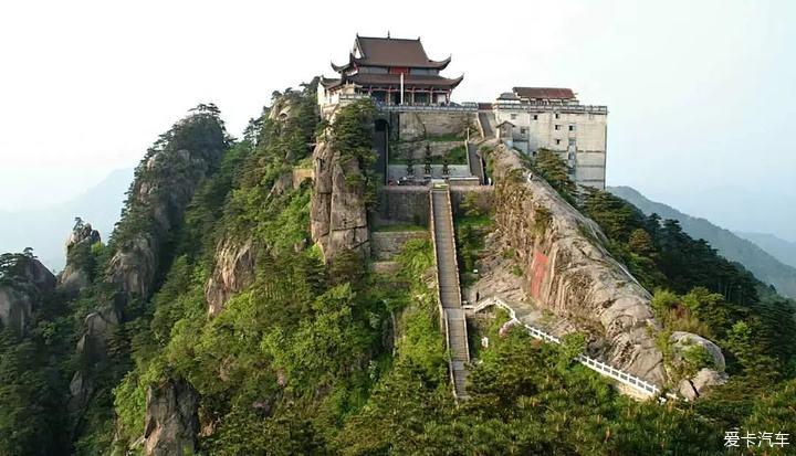 安徽路虎聯盟蚌埠霸天虎分會九華山之旅