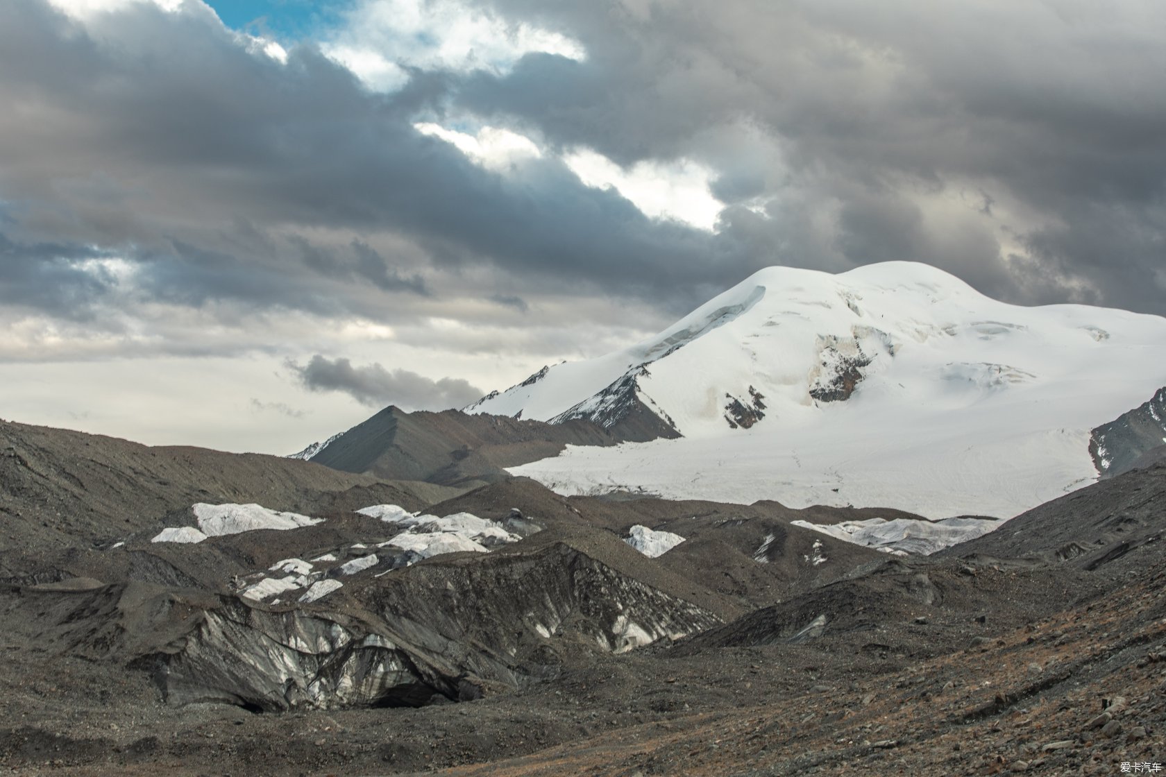 我與冰川有個約會藏區神山阿尼瑪卿雪山