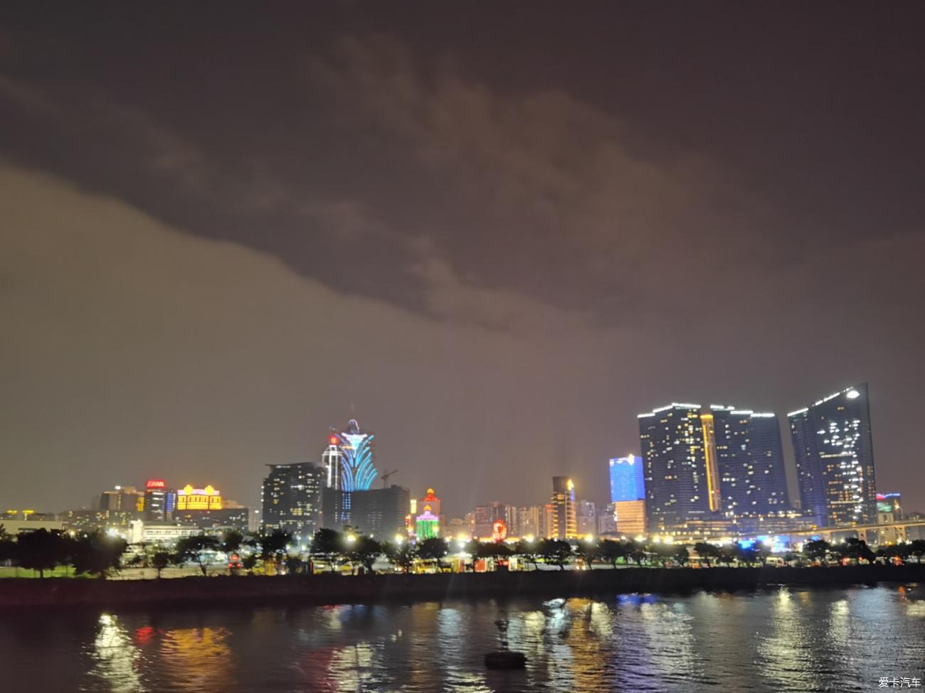 点击进入图库