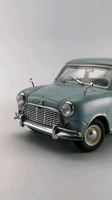 1965奥斯汀迷你乡下人旅行车，1：18，东晓汽车模型收藏馆藏品。