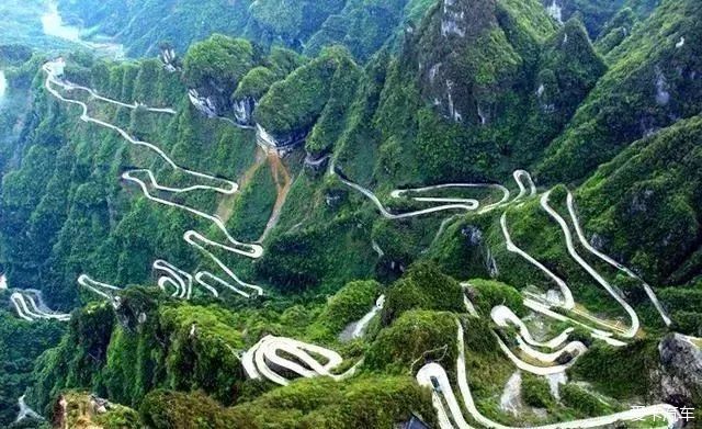 中国最美公路之矮寨盘山公路