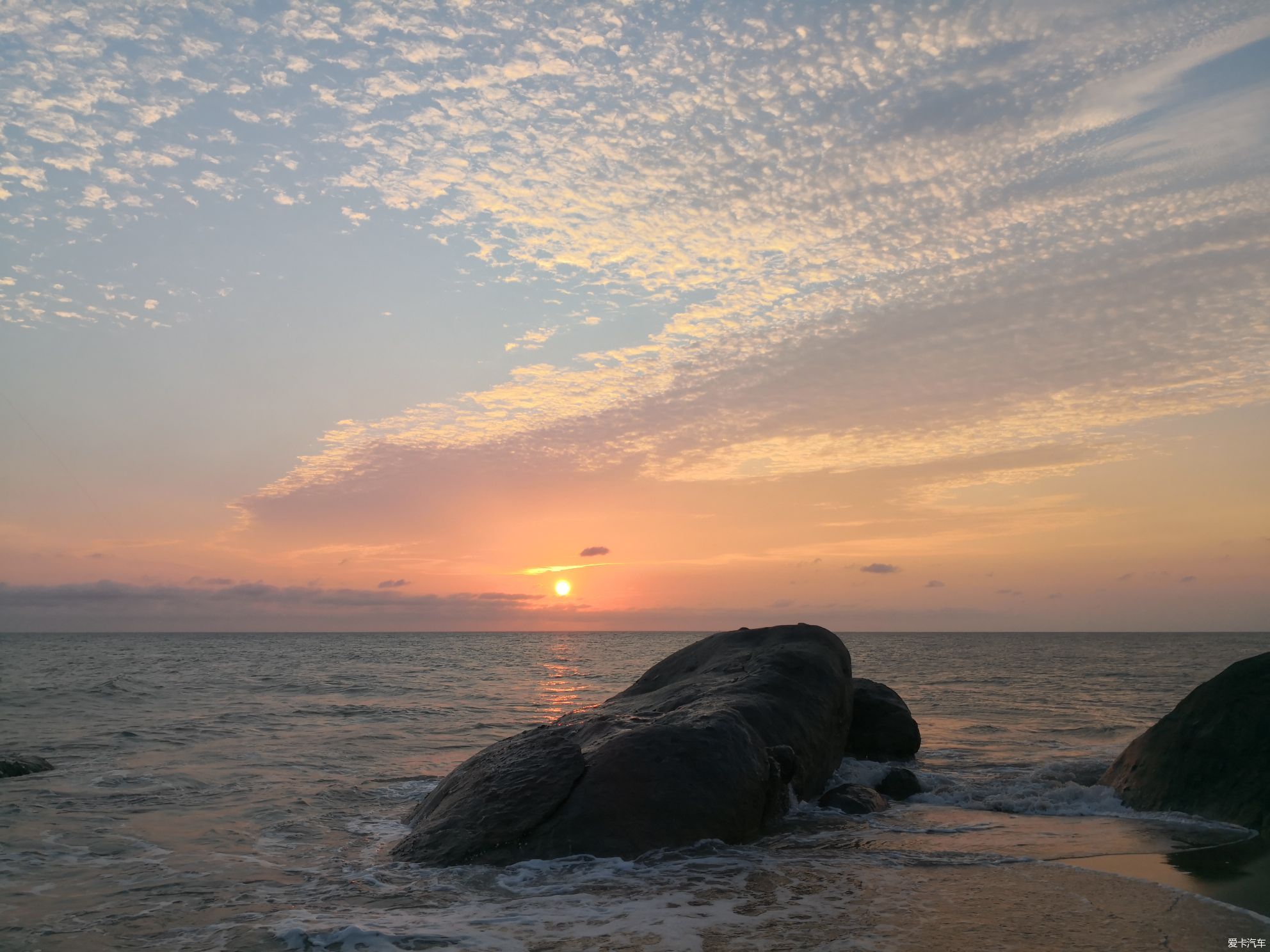惊蛰三亚角头湾的日落美得惊艳